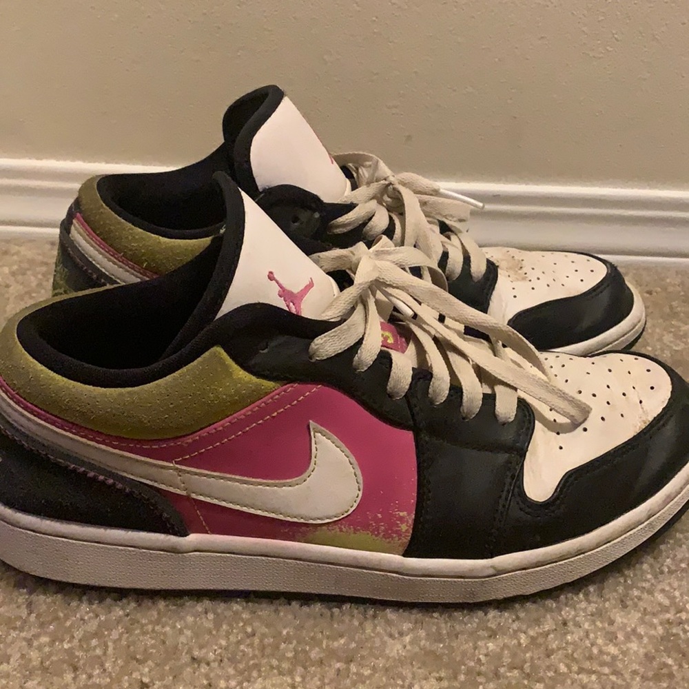 Air Jordan lows